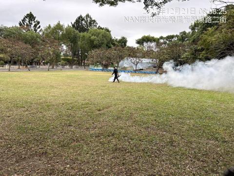 二哥 - 病媒防治清消作業