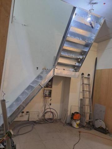 豪晟金屬工程企業社 - 夾層樓梯