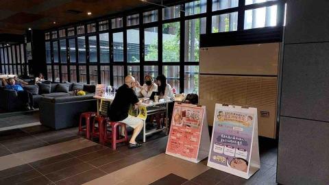 黃先生 - 社區推廣