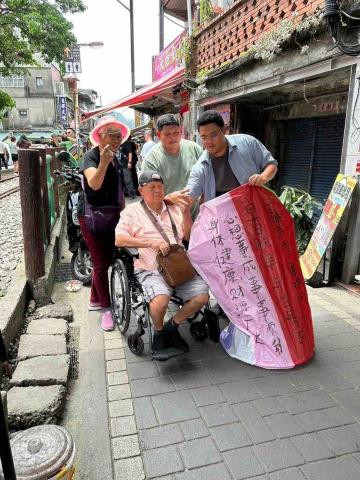 台灣旅行家包車旅遊 - 