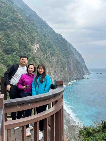 台灣旅行家包車旅遊 - 