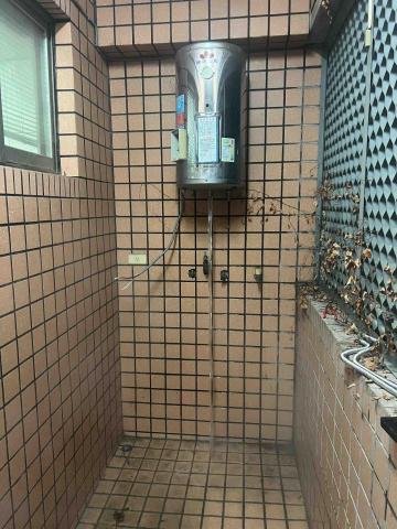 祺勝 - 電熱熱水器拆裝 祺勝 - 電熱熱水器拆裝