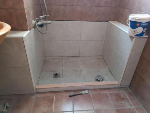 Edward 王 - 浴缸拆除貼磚