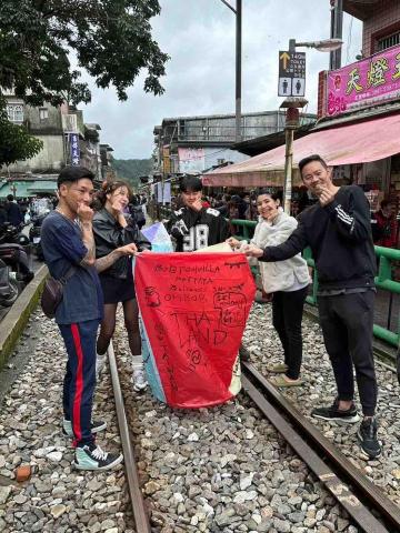 台灣旅行家包車旅遊 - 