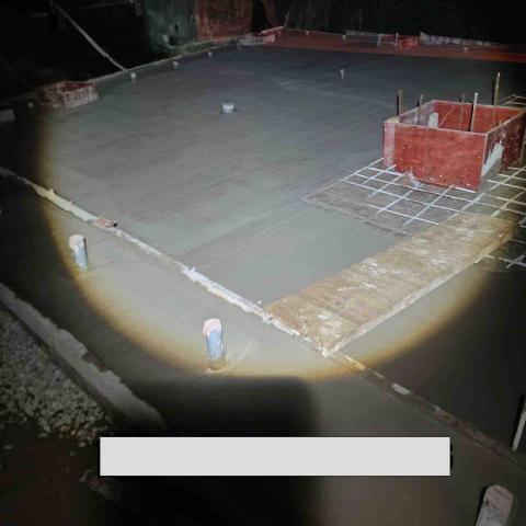 許威地坪粉光 - 