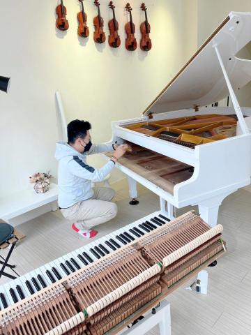 陳安祈 - 音樂教室教學用琴定期保養檢測服務