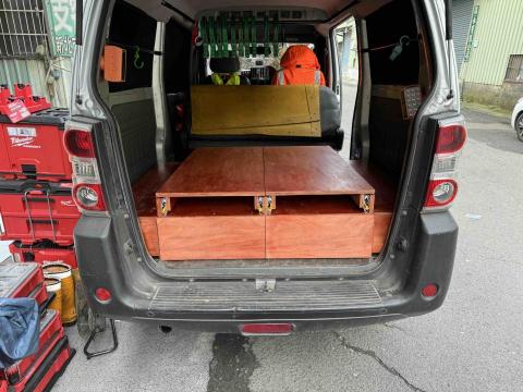 杰碩室內裝潢有限公司 -  工具車改裝