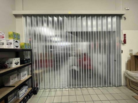 居易室內裝修(室內設計/裝潢/統包/水電/網路/驗屋) - 安裝塑膠拉門 居易室內裝修(室內設計/裝潢/統包/水電/網路/驗屋) - 安裝塑膠拉門