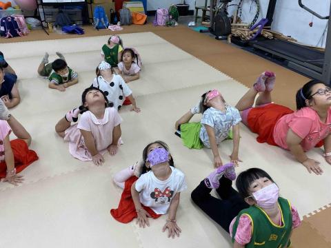 有光的孩子舞蹈空間 - 