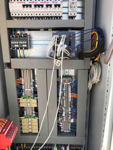 建虹科技 - 機櫃線路配置