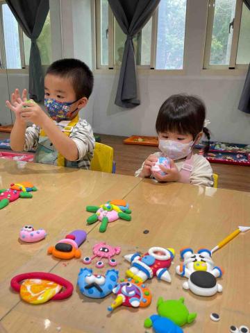 沐沐 - 兒童黏土課程