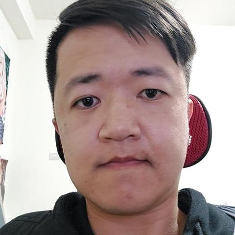 提供模型服務的專家王霖棋