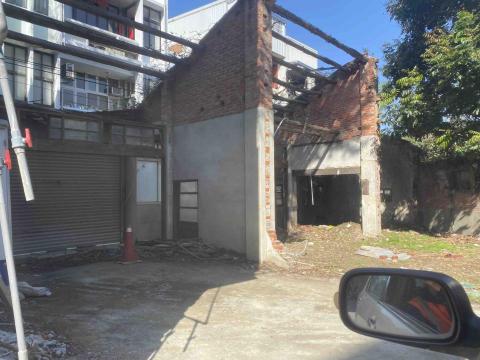 駿江工程有限公司-旭鼎土木包工業 - 老舊房拆除