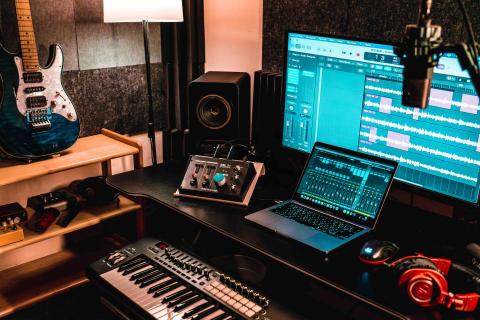 侯湘寧 - 工作室