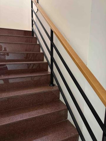 九九櫸木扶手 - 三度空間（桂蘭）