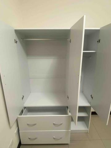 白偉成 - 蝦皮衣櫃組裝 白偉成 - 蝦皮衣櫃組裝