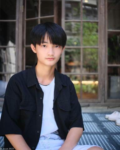 提供數學老師服務的專家黃子桓