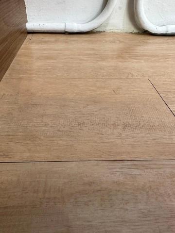 代樂收-代收垃圾-裝潢清潔-廢棄物清運-拆除工程 - 裝潢油漆滴到地板清潔後