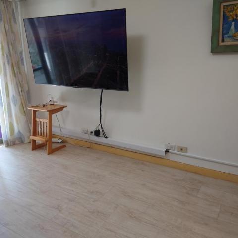 陳尼克 - 裝設線槽，電視線收納