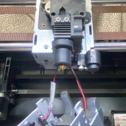 提供plc服務的專家張先生