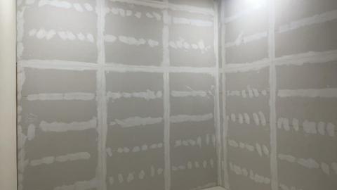 安達工程行 - 隔間批土