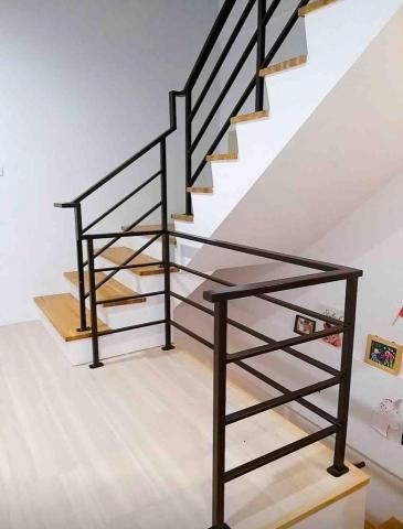 九九櫸木扶手 - 三度空間（扁鐵）