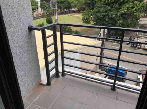 九九櫸木扶手 - 露台（方管）