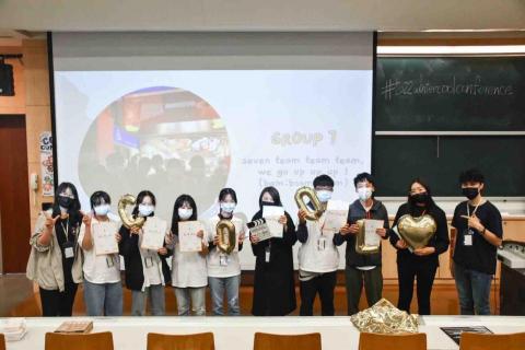 吳欣恩 - 高二參加台大舉辦的全英文夏令營