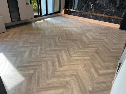 王祖德 - 比利時??進口人字拼木地板 王祖德 - 比利時??進口人字拼木地板