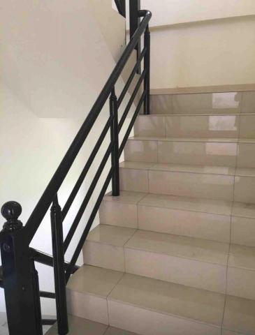 九九櫸木扶手 - 賽道