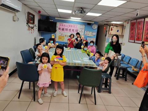 陳蕙姬 - 台北市信義區永春里黏土教學