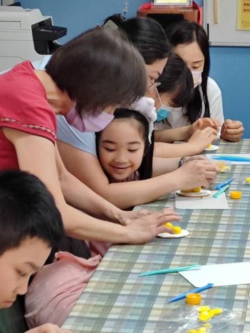 陳蕙姬 - 台北市信義區永春里黏土教學