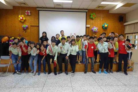 高榮廷 - 前往彰化帶領國小小朋友營隊