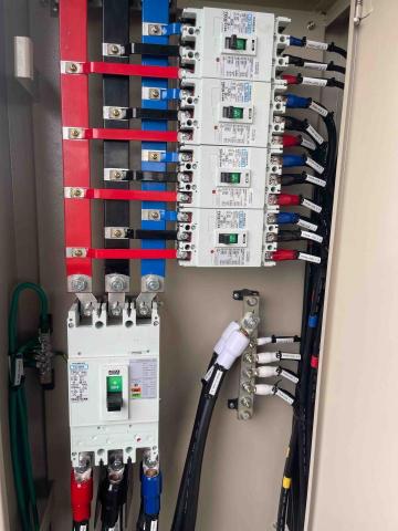 和遠科技工程 - Ac斷路器箱