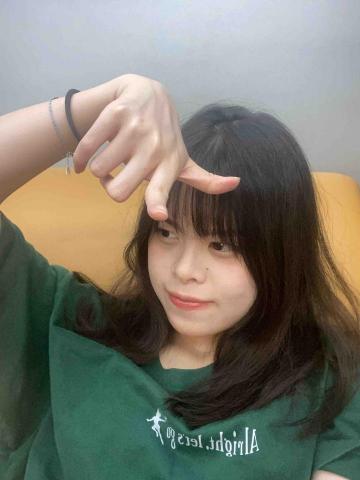 曾靖雅 - 哈囉！