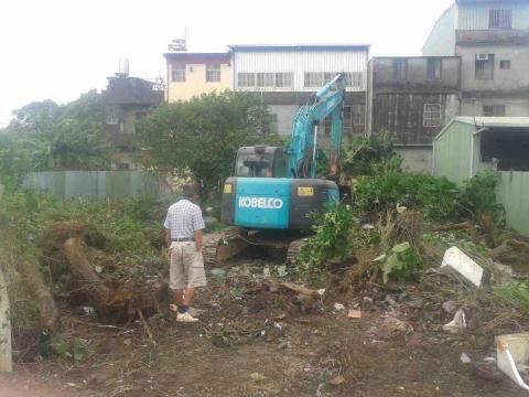 翊竣工程行 - 除草整平樹木垃圾疏清疏運