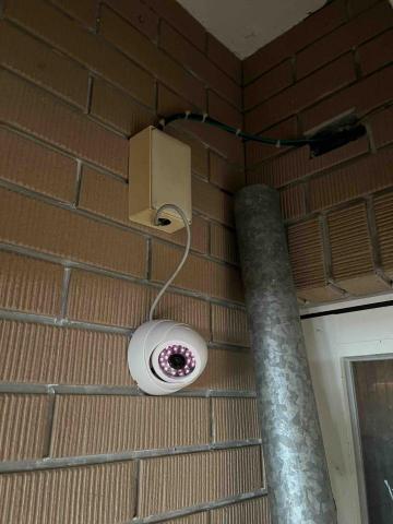 艾維修 - 室內傳統球型監視器