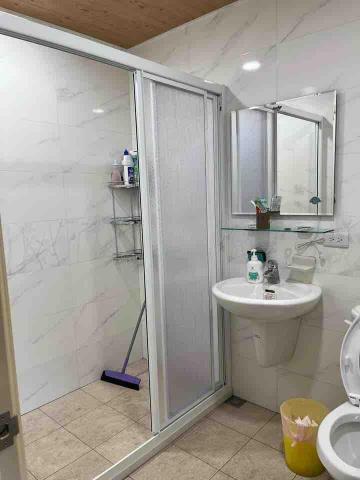 竑亮水電工程 - 淋浴拉門安裝一字三拉ps板