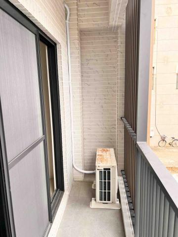 懓惜空調 - 使用塑鋼落地架 懓惜空調 - 使用塑鋼落地架