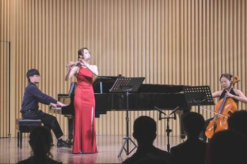 台北長笛芷嫻老師 - 婚禮樂團/商業演出