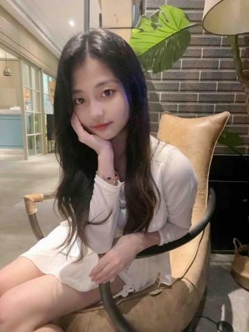 提供model模特服務的專家玥玥