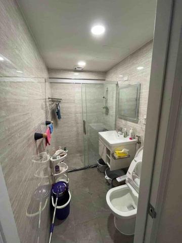 竑亮水電工程 -  淋浴拉門安裝一字無框拉門