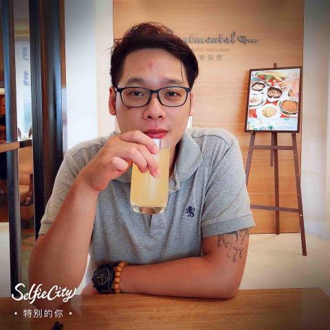 提供刮痧器具服務的專家林家弘