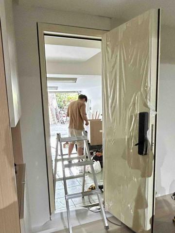 築峰門片安裝 - 大門框扇/代客安裝 築峰門片安裝 - 大門框扇/代客安裝