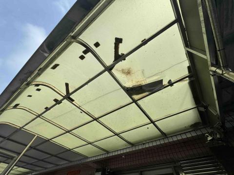 寅禾工程行 - 採光罩更換