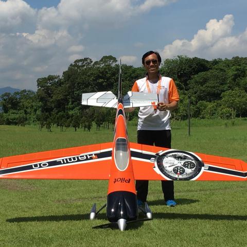 提供手機服務的專家JJ Wu