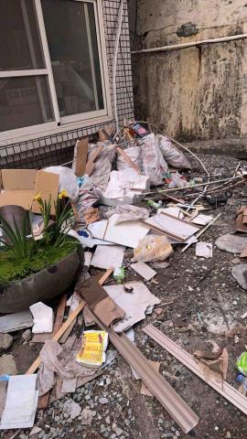 達人家居 - 中:清理前 達人家居 - 中:清理前