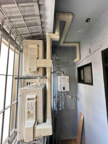 恆奕空調工程行(阿言) - 各地形室外機管線施工 恆奕空調工程行(阿言) - 各地形室外機管線施工