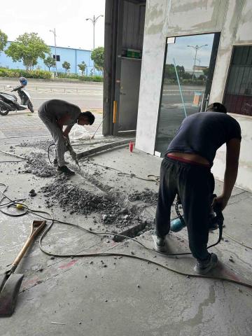 鑫盛工程 （拆除、油漆、清潔） - 切割、打石作業