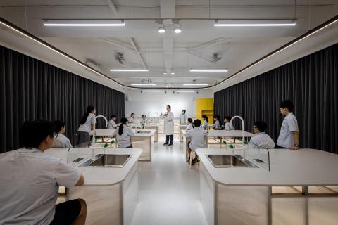 沁宇美感實驗工作室 - 中平國中 未來實驗室 暗房效果